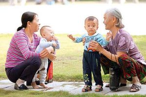 和老人一起帶孩子 常遇10矛盾