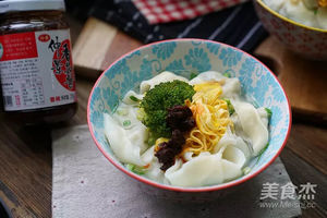 餛飩的肉餡兒這樣調最好吃，這個竅門一學就會！