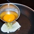 炒蛋時加點「冷水」會變更香，打蛋前先別攪動，因為...